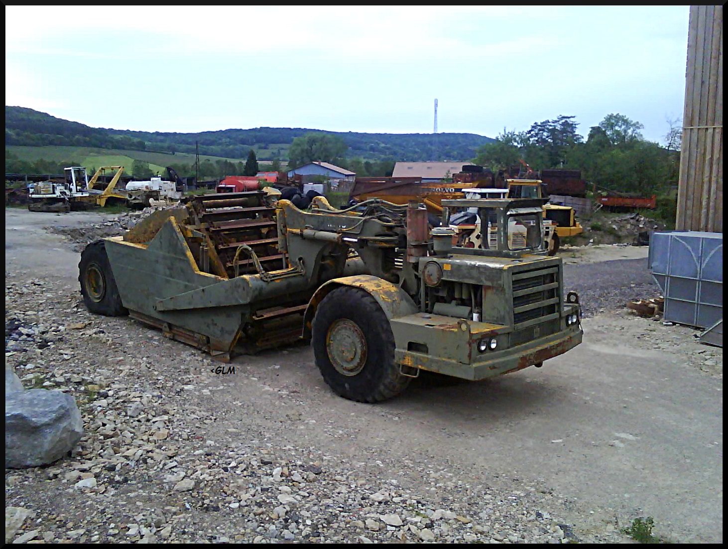 Scrap IH (8).jpg