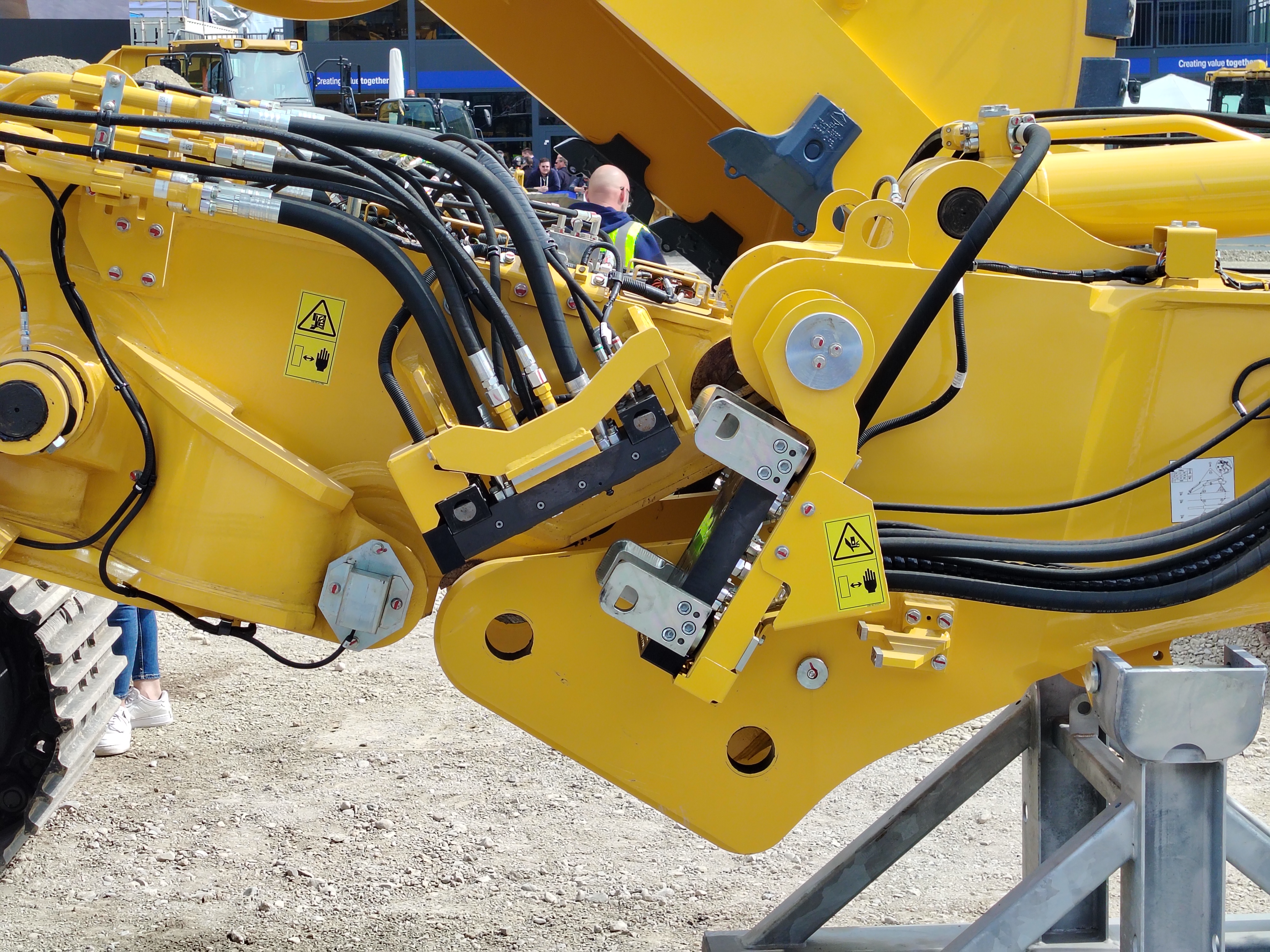 Komatsu II.jpg