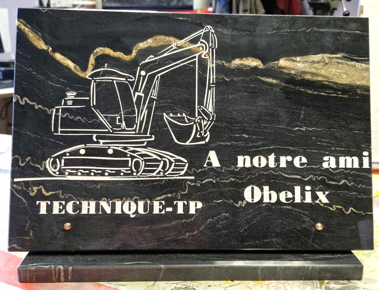 Plaque.jpg