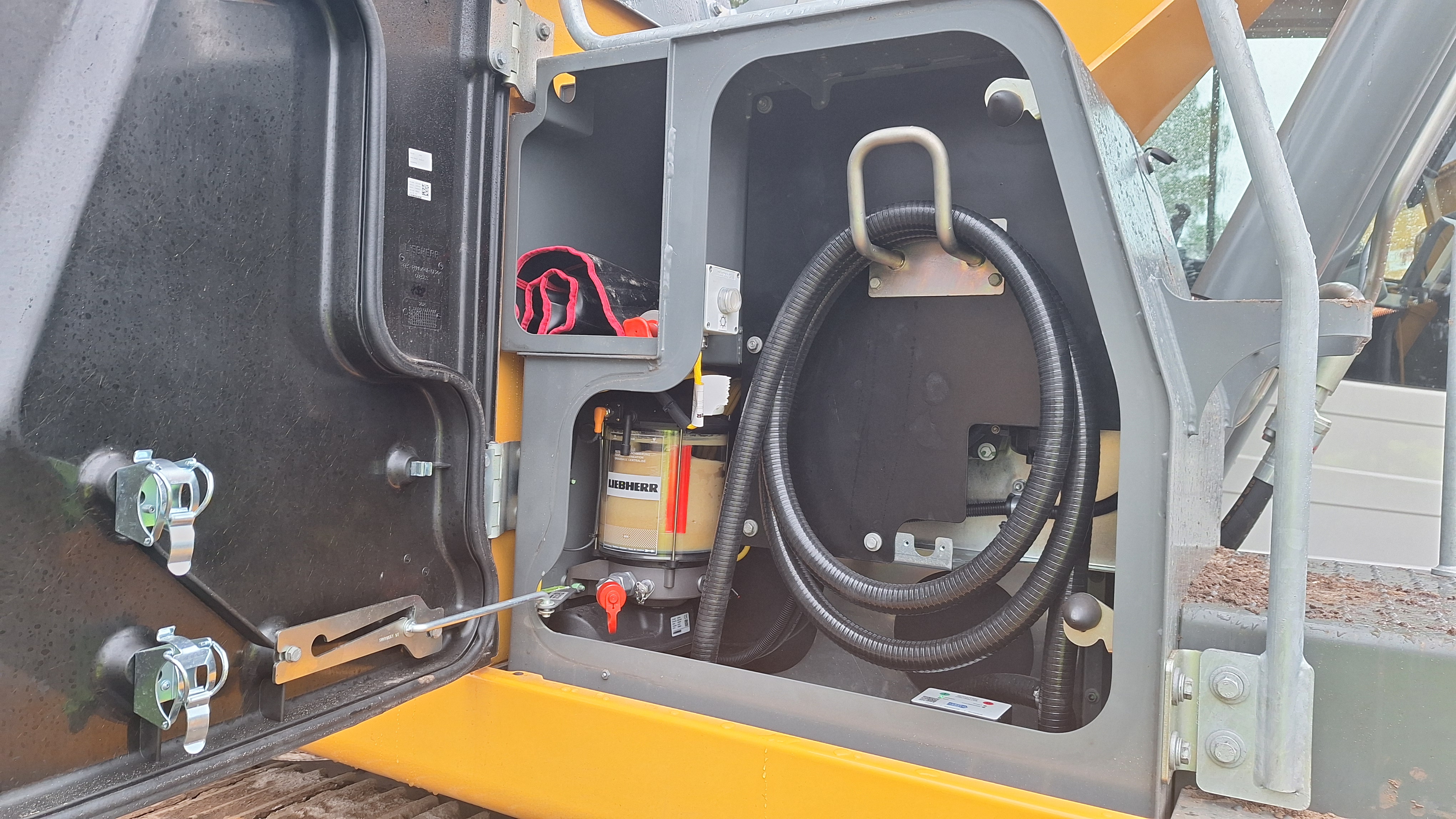 Liebherr 01.jpg