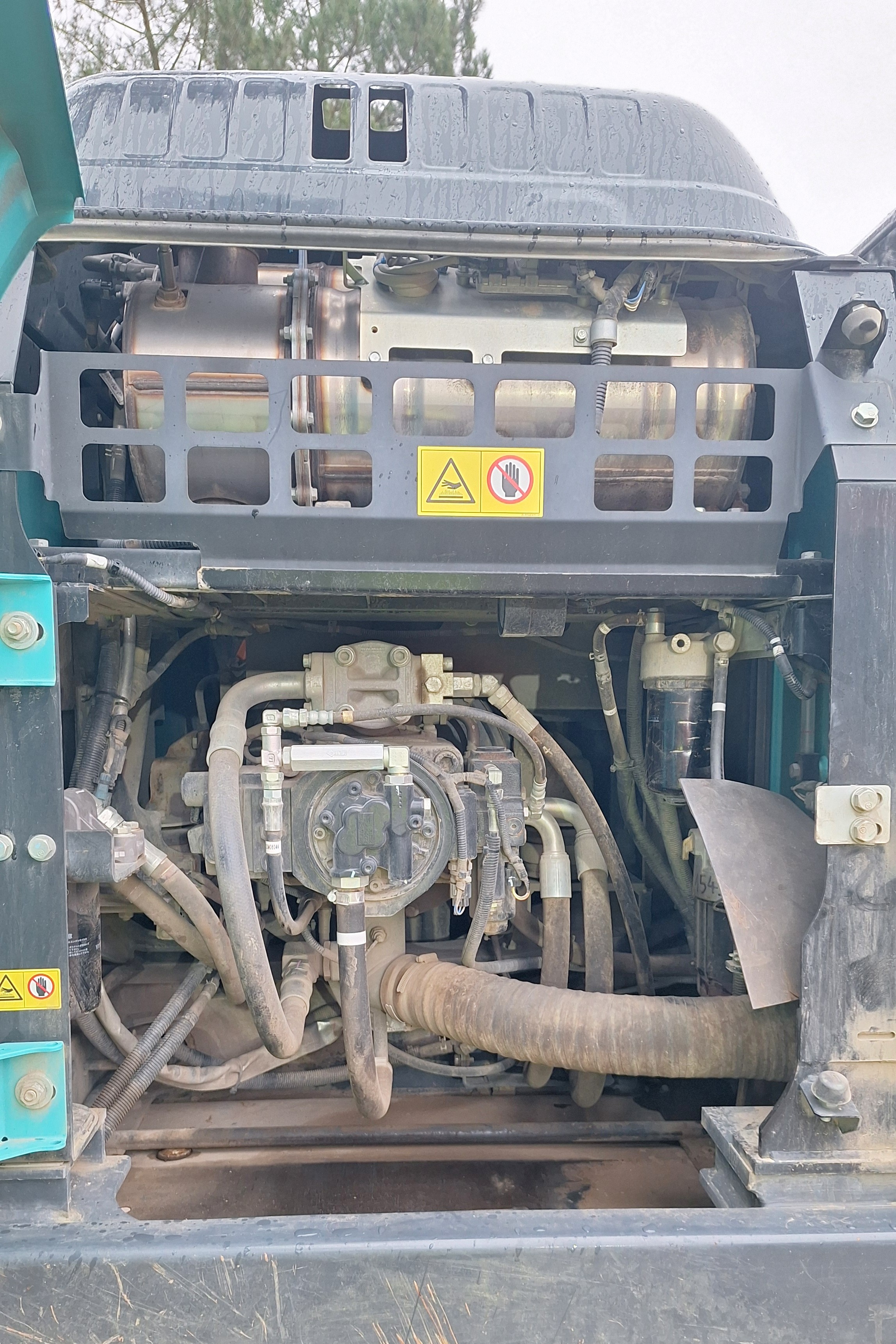Kobelco 03.jpg