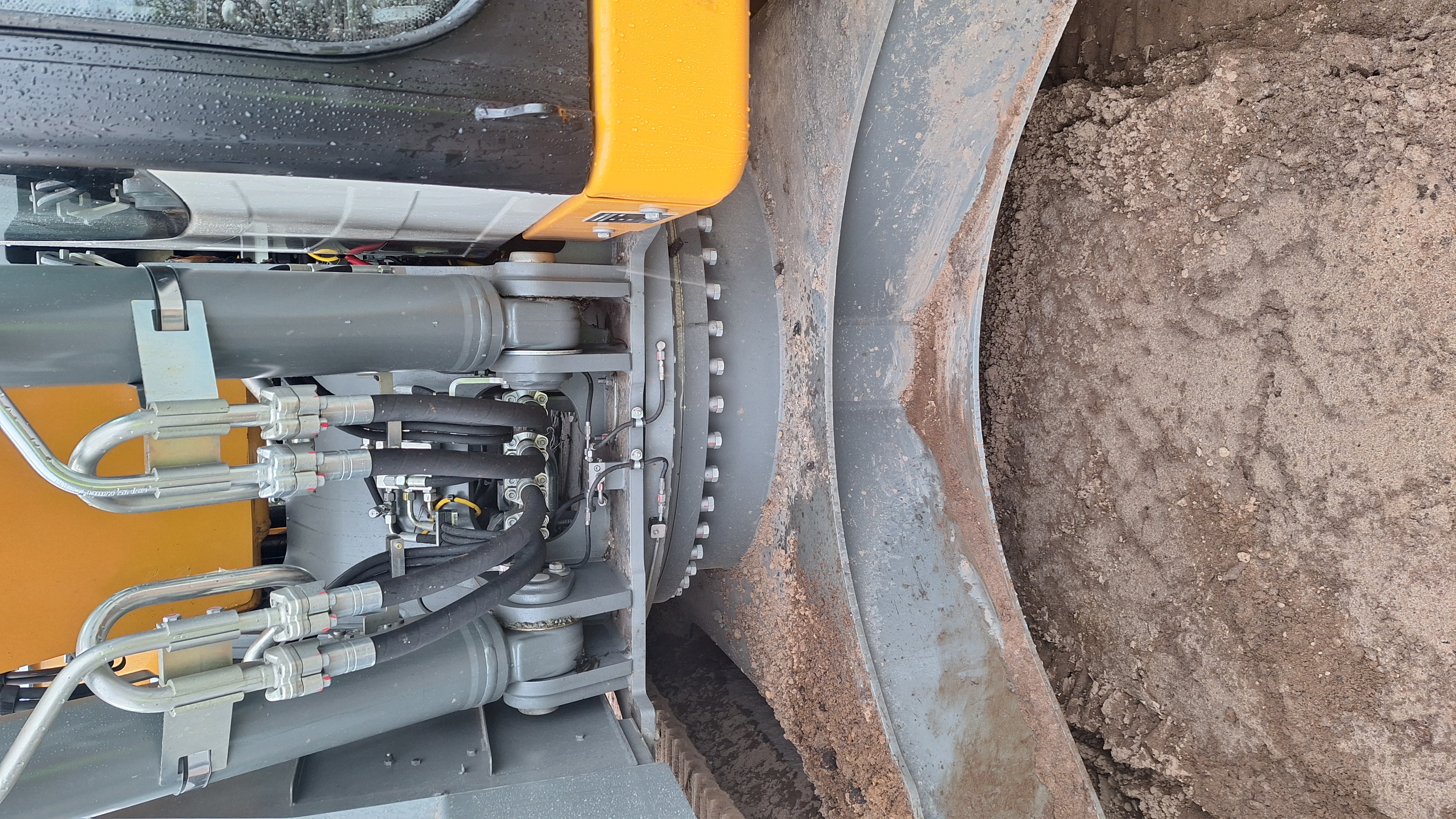 Liebherr 04.jpg