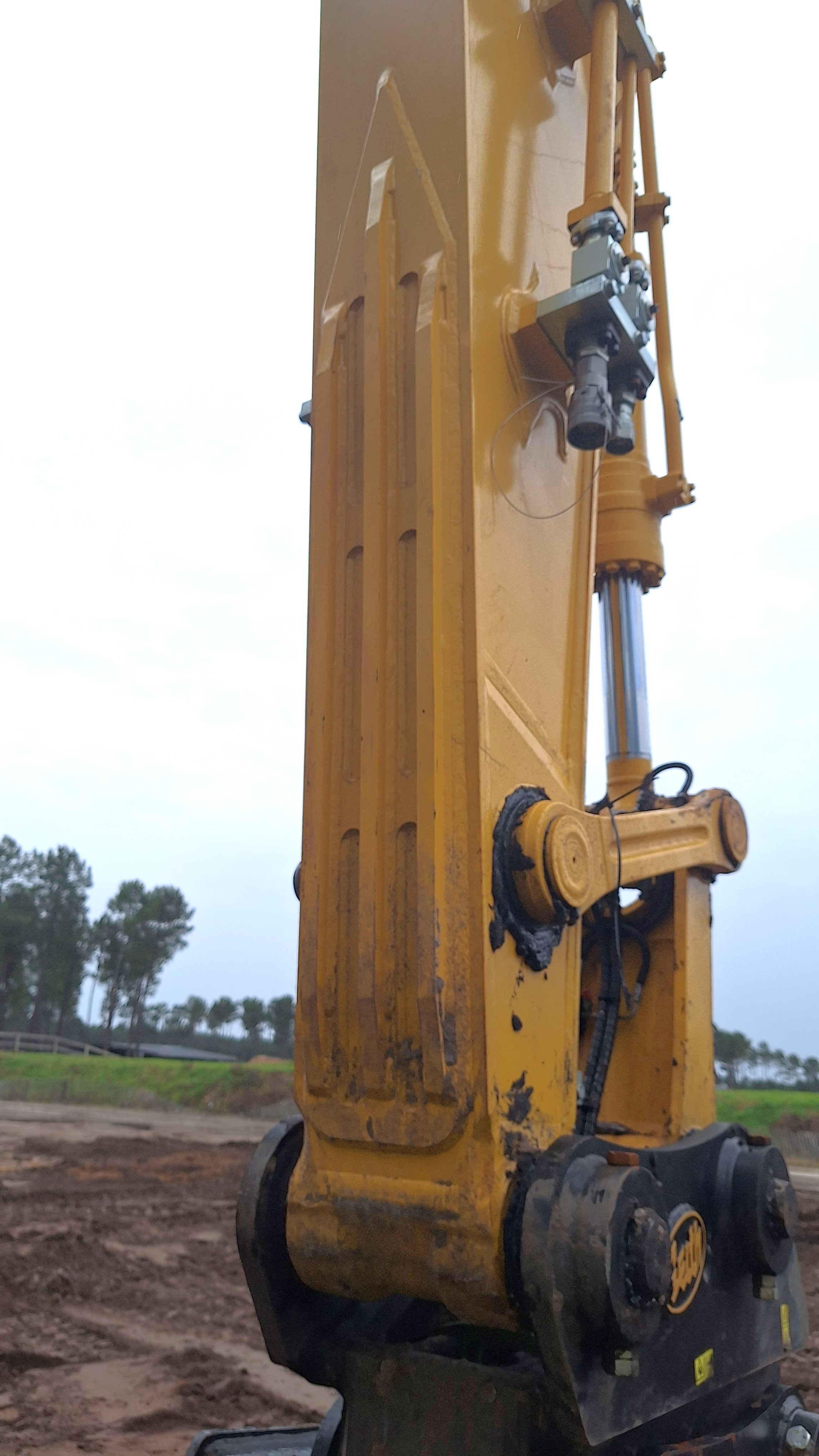 Komatsu 05.jpg