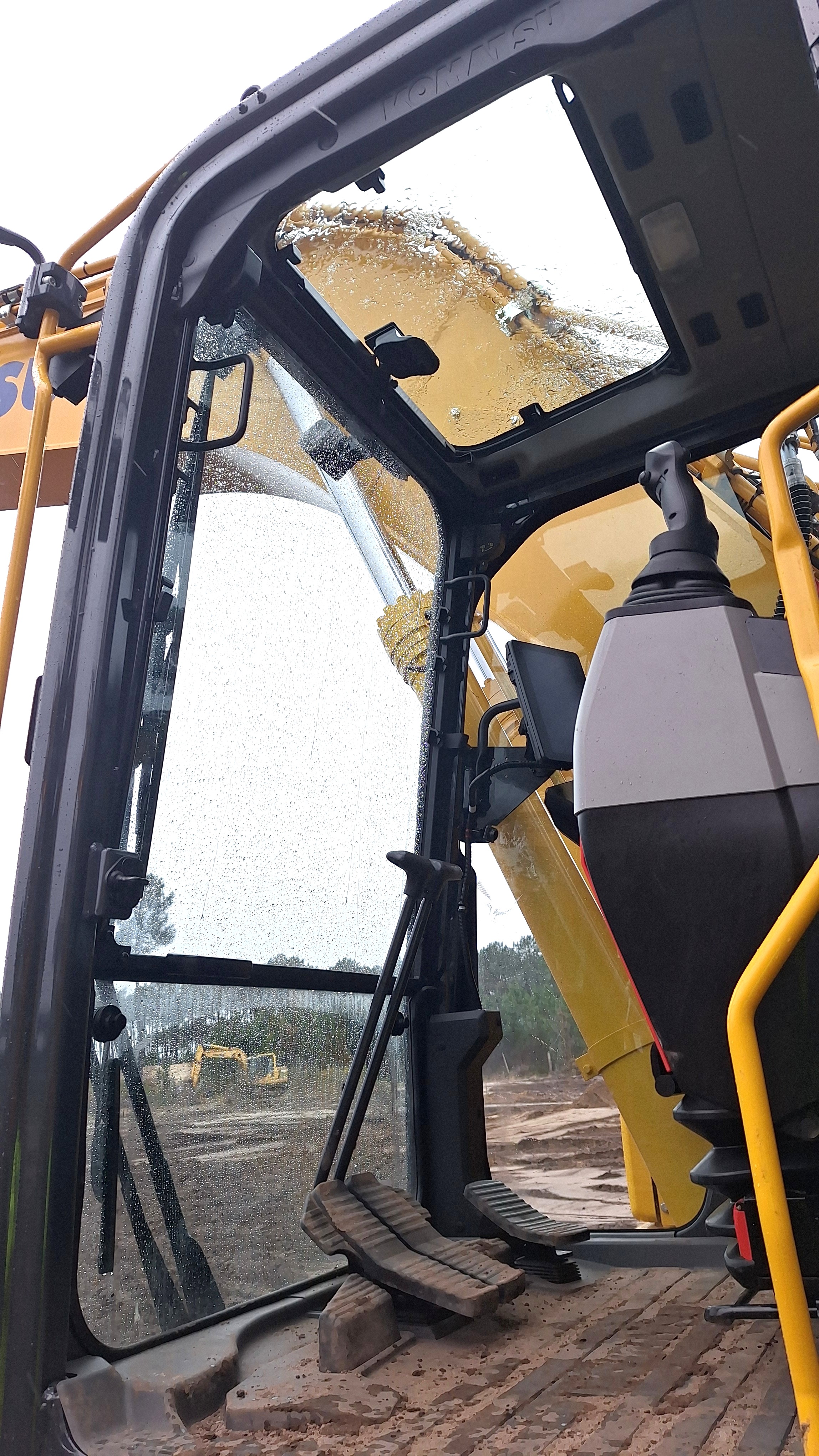 Komatsu 01.jpg